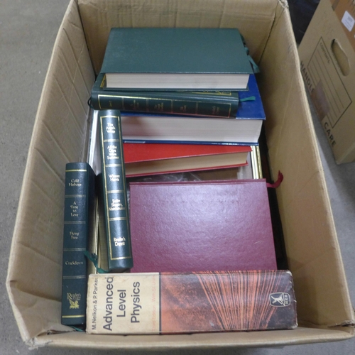 1078 - A box of books and assorted picture frames **PLEASE NOTE THIS LOT IS NOT ELIGIBLE FOR POSTING AND PA... 