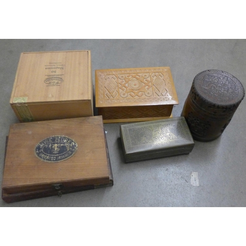 1110 - Cigar boxes, carved bamboo pot, etc. **PLEASE NOTE THIS LOT IS NOT ELIGIBLE FOR POSTING AND PACKING*... 