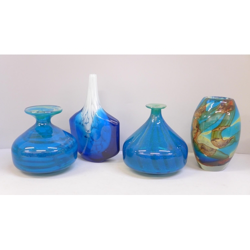 604 - Four pieces of M'dina studio glass