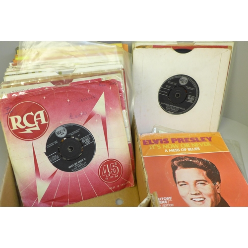 684 - A box of Elvis Presley 7