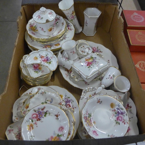 700D - A box of mixed Royal Crown Derby Derby Posies, trinket dishes, vases, side plates, etc. (40+ pieces)... 