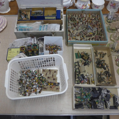 700G - A large collection of painted metal gaming figures including Hinchliffe models, soldiers, cavalrymen... 