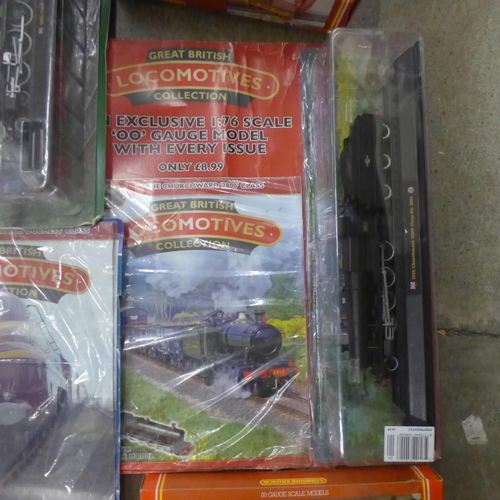 704 - Hornby Railways 00 gauge model rail, LMS Class 4P 4-4-0 compound with smoke, Bachmann Branch-Line Ma... 