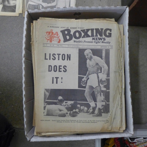 707 - A collection of boxing magazines, 1960s and 1970s