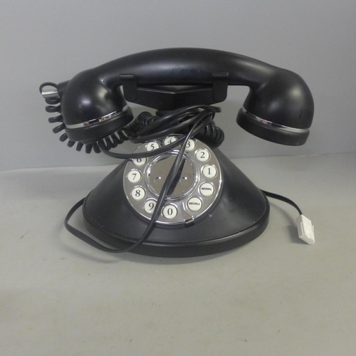 731 - A modern push button vintage style telephone