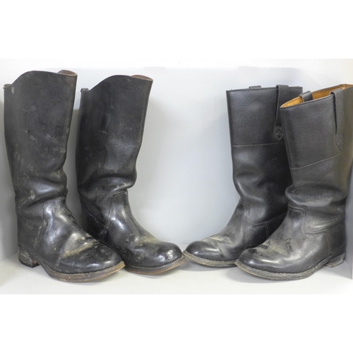 769 - Two pairs of cavalrymen's boots