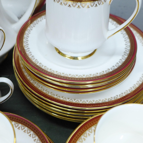 774 - A Royal Albert Paragon China Holyrood pattern tea and dinner service, six setting with additional tw... 