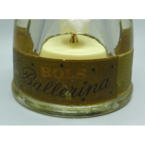 783 - A Bols Ballerina musical decanter