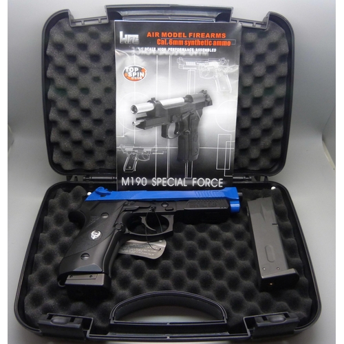 811 - A Lux target shooting air pistol