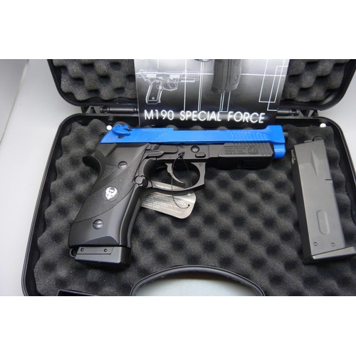 811 - A Lux target shooting air pistol