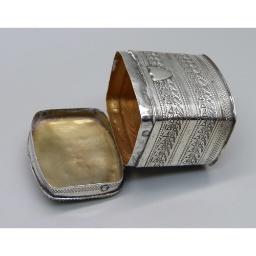 828 - A Dutch silver spice box, circa 1861, 28g