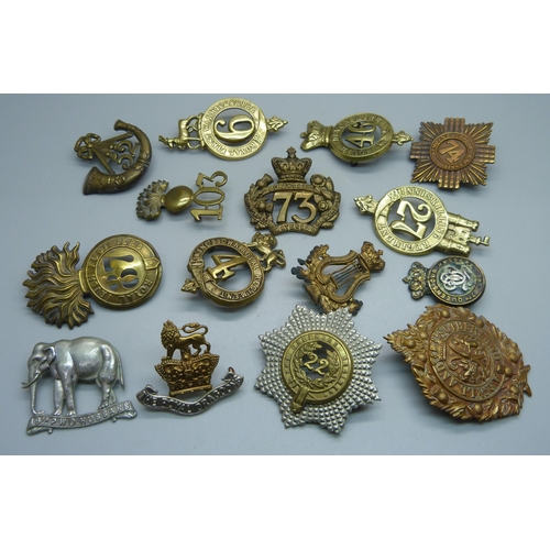 852 - Victorian British Army cap badges