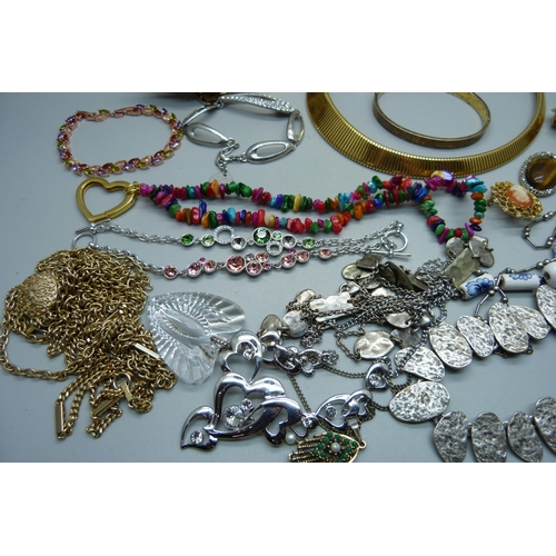 880 - Designer costume jewellery including Trifari earrings, Sarah Coventry, Monet, Oasis, etc.