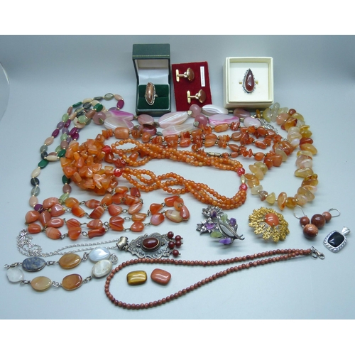 888 - Hardstone and bead jewellery, pendants, necklaces, brooches, etc.