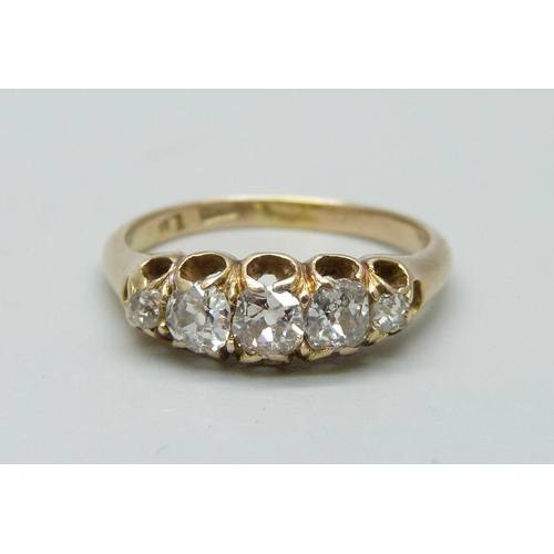 936 - An antique 18ct gold, five stone diamond ring, approximately 0.80ct diamond weight, 3.4g, P/Q