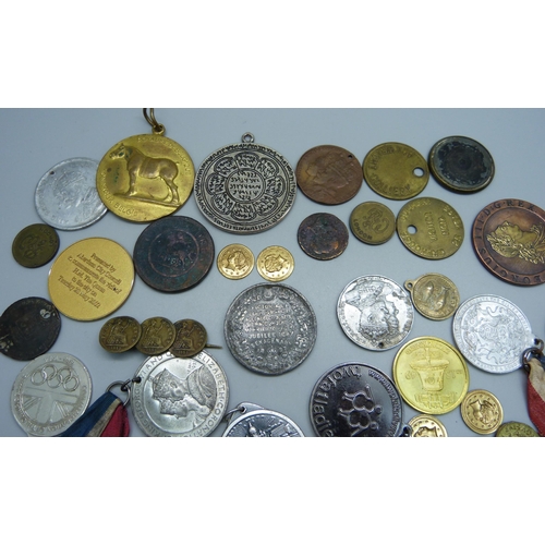 947 - Medallions, medals, etc.