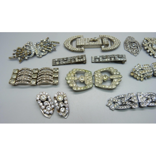 977 - Paste set dress clips, brooch, etc.