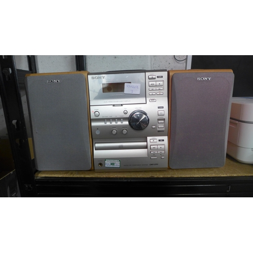 2199 - A Sony midi hi-fi system (CMT-CP11) and two speakers