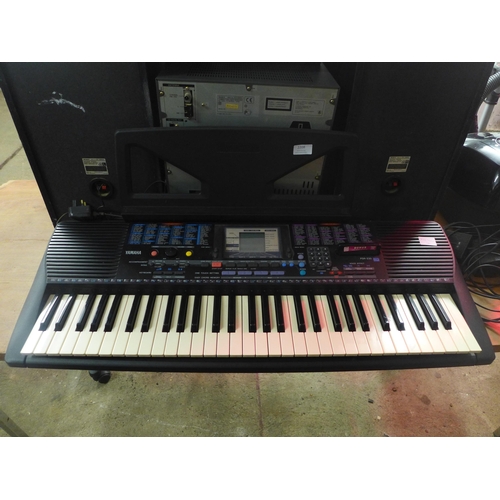 2208 - A Yamaha keyboard - failed electrical safety test due to damaged power supply - sold as scrap only