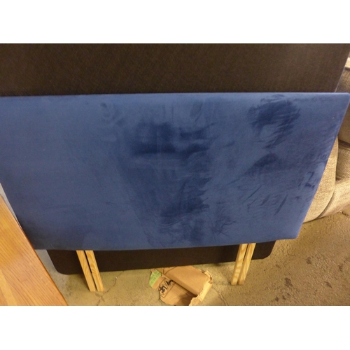 1551 - A blue velvet upholstered single bed base and head board