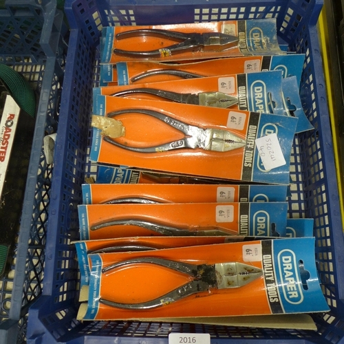 2003 - 24 pairs of Draper pliers * this lot is subject to VAT