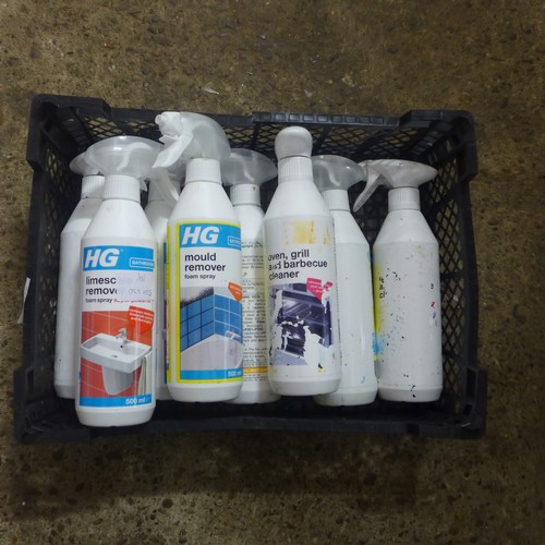 2335 - 8 Trigger packs of household cleaning products