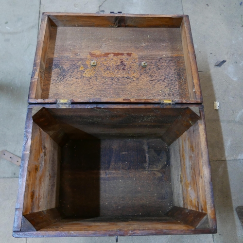 213 - A Victorian mahogany box