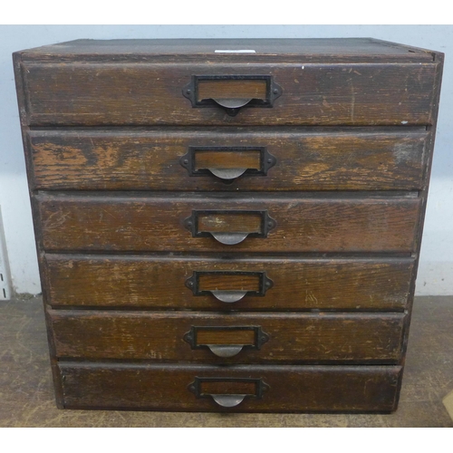 276 - A vintage pine table top chest