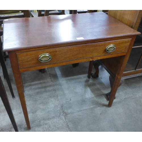 81 - A George III mahogany single drawer side table