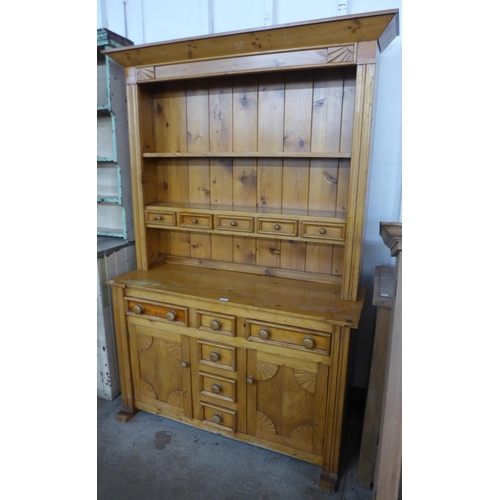 97 - A Victorian style pine dresser