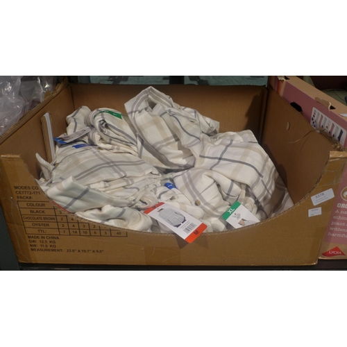 3378 - Quantity of ladies Jach's white checked shirts, mixed sizes *This lot is subject to VAT