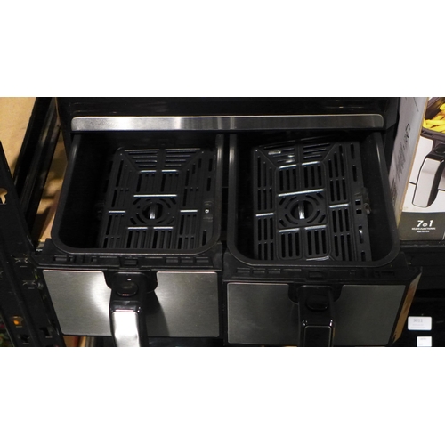 3014 - Sur La Table Double Air Fryer with 2 x 3.8L baskets (311-287)    * This lot is subject to vat