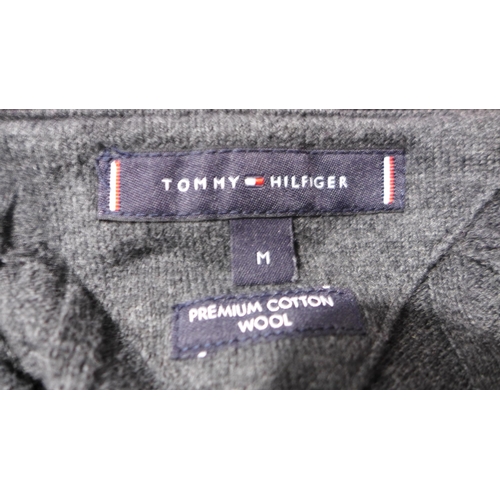 3163 - Tommy Hilfiger grey jumper (size M)