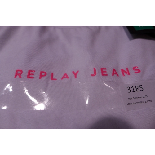 3185 - Five women's white Replay T-Shirts, mixed sizes *This lot is subject to VAT