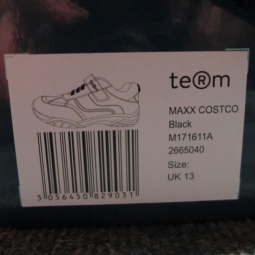 3221 - Kid's Term black school shoes - UK size 13 *This lot is subject to VAT