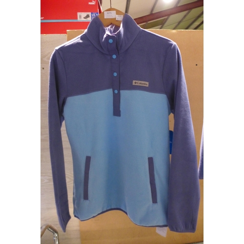 3271 - Ladies two tone blue Columbia fleece, size S *This lot is subject to VAT