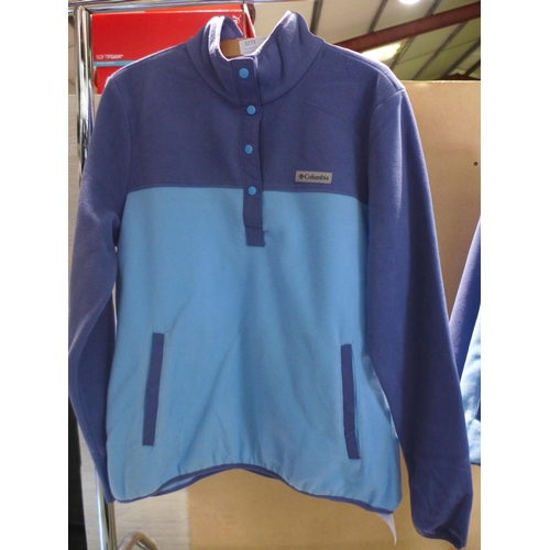 3274 - Ladies two tone blue Columbia fleece, size L *This lot is subject to VAT