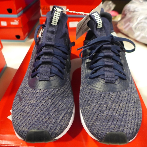 3312 - Men's woven blue Puma trainers - UK size 7.5 *This lot is subject to VAT