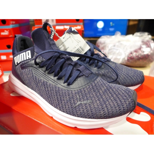 3313 - Men's woven blue Puma trainers - UK size 7.5 *This lot is subject to VAT