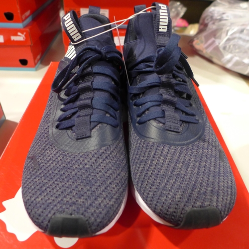 3315 - Men's woven blue Puma trainers - UK size 8 *This lot is subject to VAT