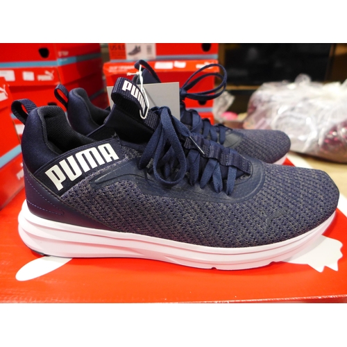 3318 - Men's woven blue Puma trainers - UK size 8 *This lot is subject to VAT