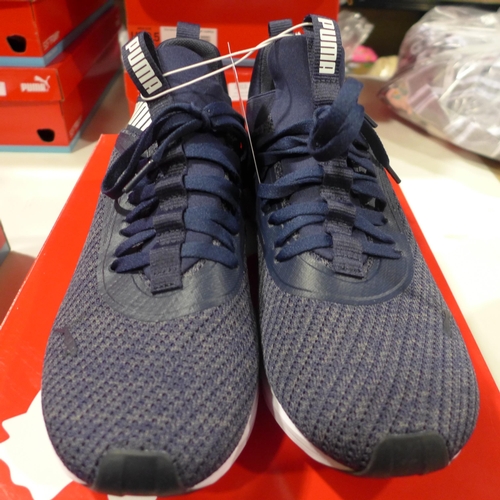 3319 - Men's woven blue Puma trainers - UK size 8 *This lot is subject to VAT