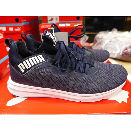 3322 - Men's woven blue Puma trainers - UK size 8 *This lot is subject to VAT