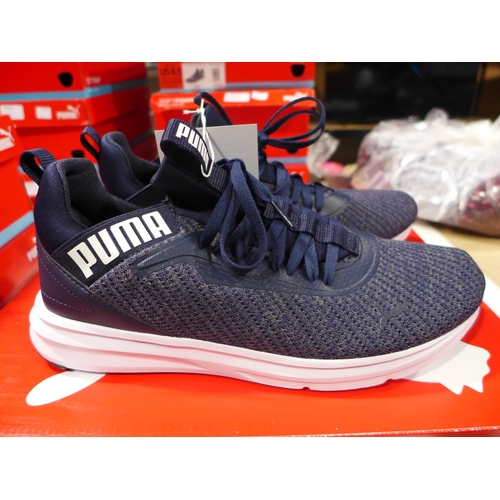 3324 - Men's woven blue Puma trainers - UK size 8 *This lot is subject to VAT