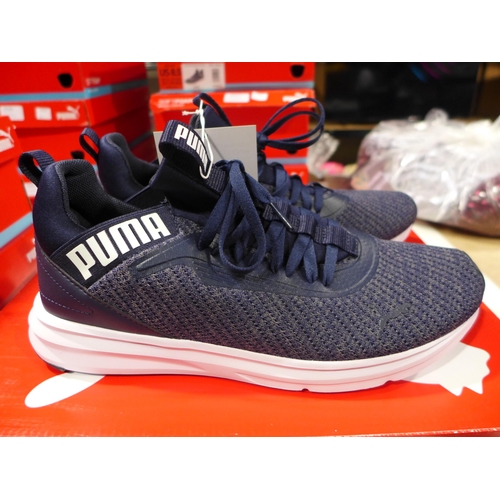 3325 - Men's woven blue Puma trainers - UK size 8 *This lot is subject to VAT