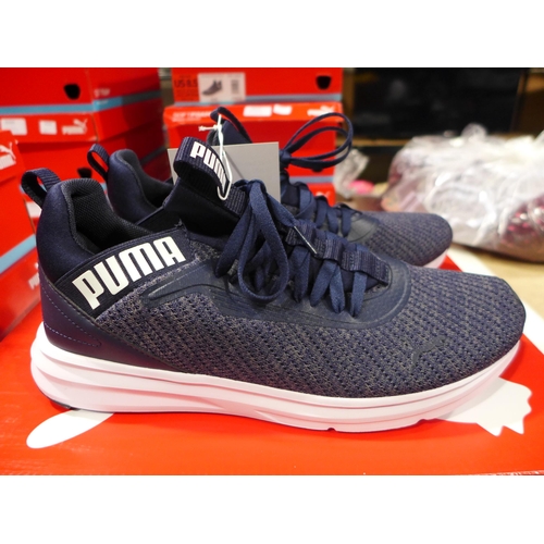 3327 - Men's woven blue Puma trainers - UK size 8 *This lot is subject to VAT