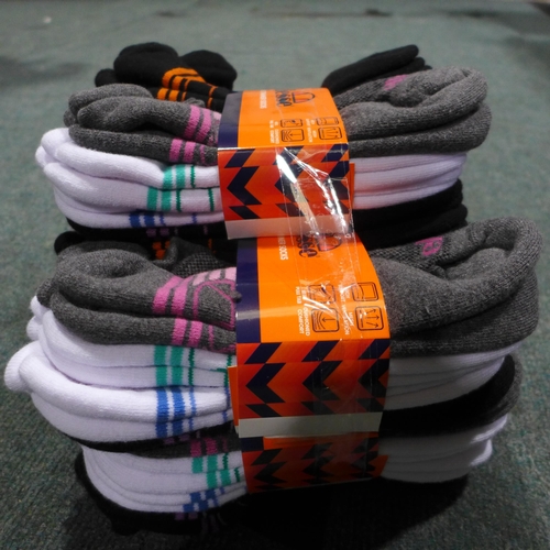 3353 - Five pk's of 8 - Ellesse ladies trainer socks, mixed colours - UK size 4-8 *This lot is subject to V... 