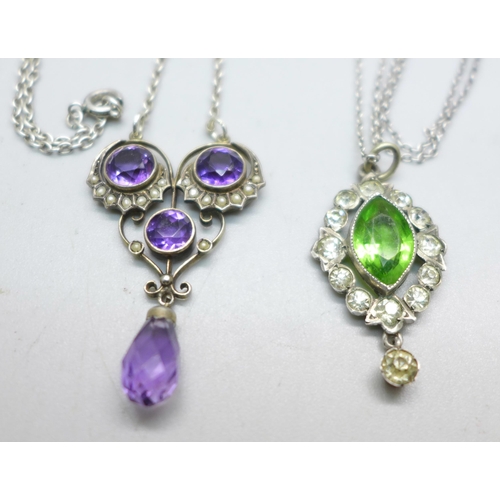 1002 - An Art Nouveau style amethyst set necklace and a silver cluster pendant on chain