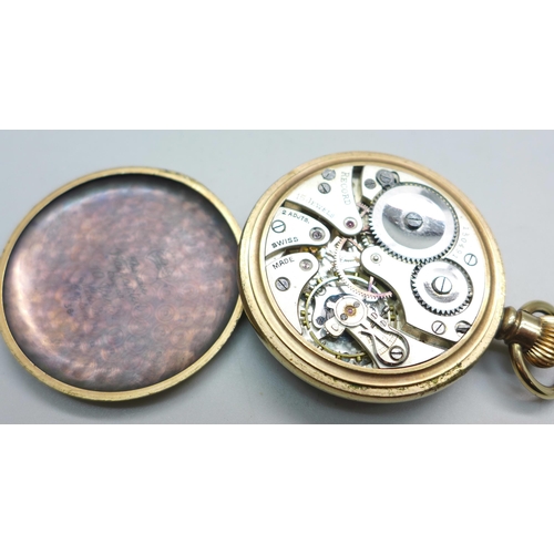 1004 - A Record Dreadnought pocket watch, 15 jewel