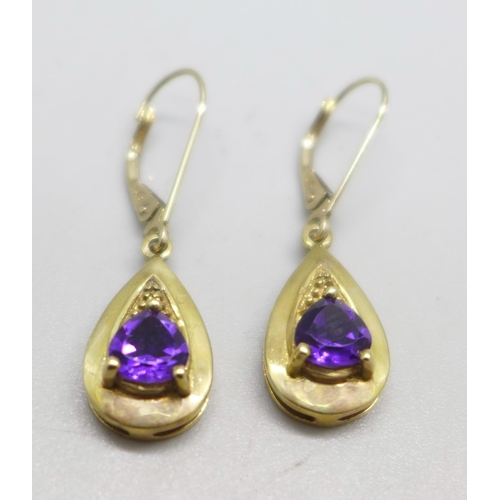 1083 - A pair of 9ct gold and amethyst earrings, 4.2g